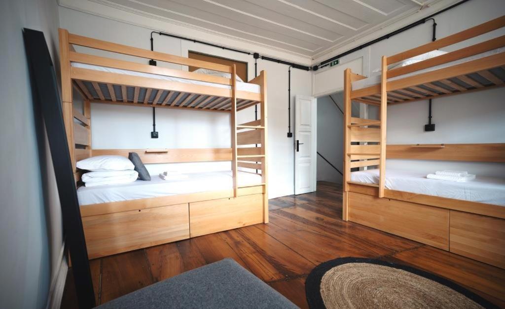 Inn Door 21 - Hostel & Suite 布拉干萨 外观 照片
