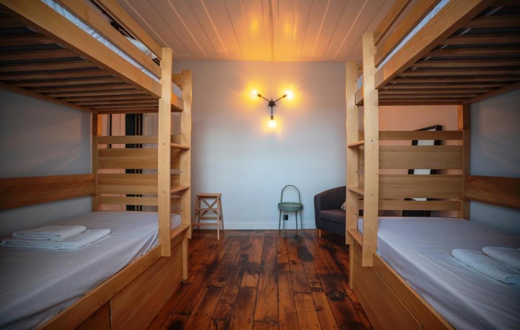 Inn Door 21 - Hostel & Suite 布拉干萨 外观 照片