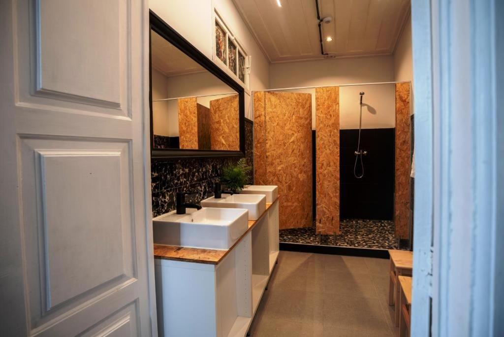 Inn Door 21 - Hostel & Suite 布拉干萨 外观 照片